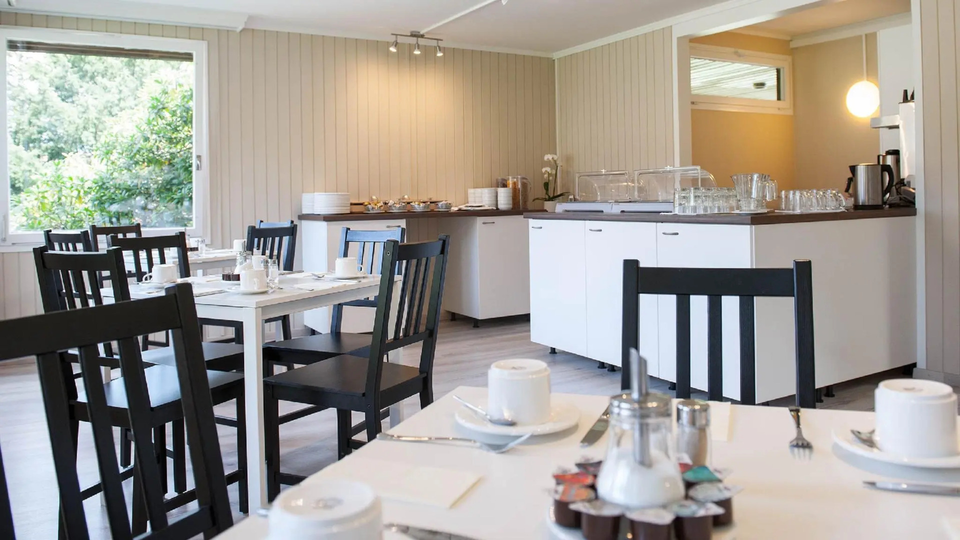 Jungfrau Hotel Annex Alpine Inn