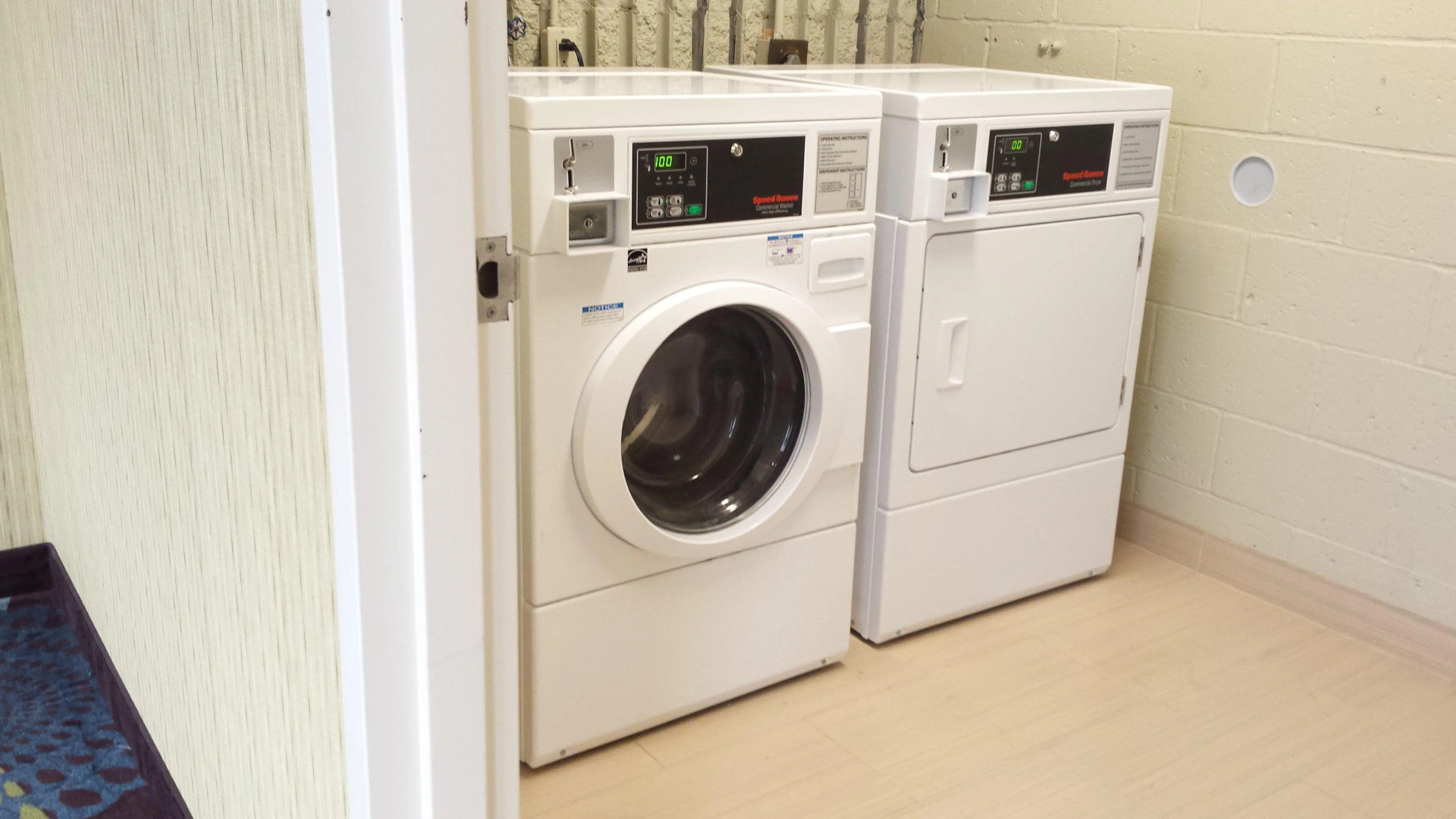 Holiday Inn Express & Suites Pittsburgh West - Greentree by IHG