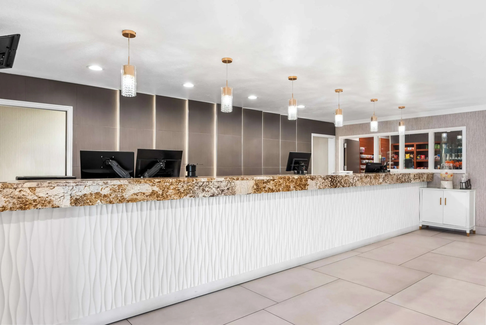 Best Western Plus Abbey Inn