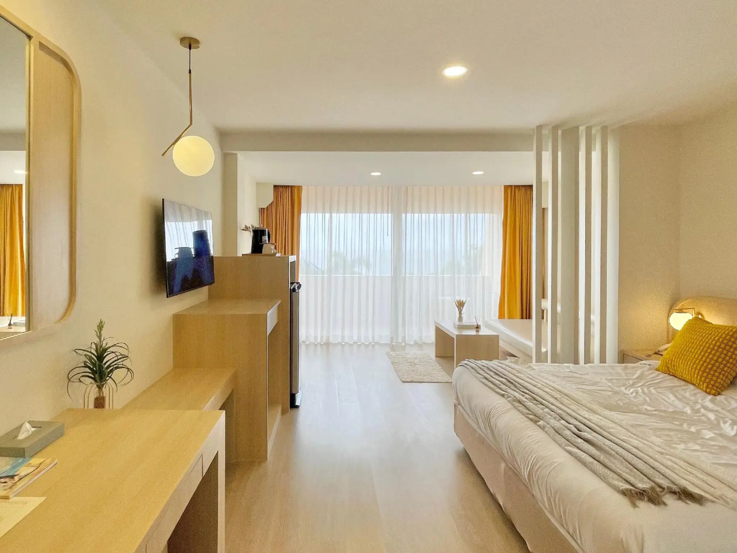 Bangsaen Villa Hotel (SHA Extra Plus)