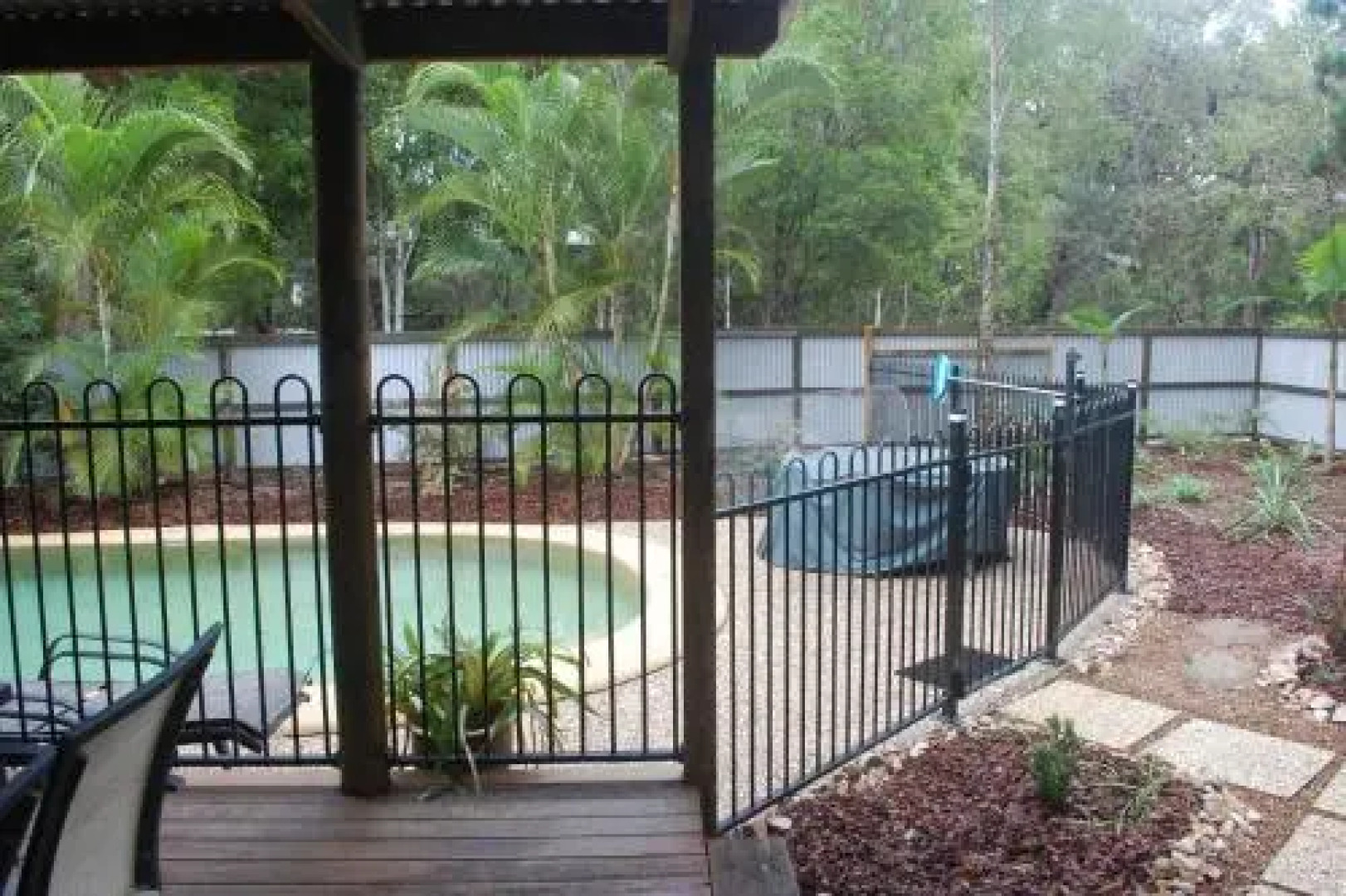 1 Naiad Court Lowset Family Home With Swimming Pool And Covered Deck. Pet Friendly