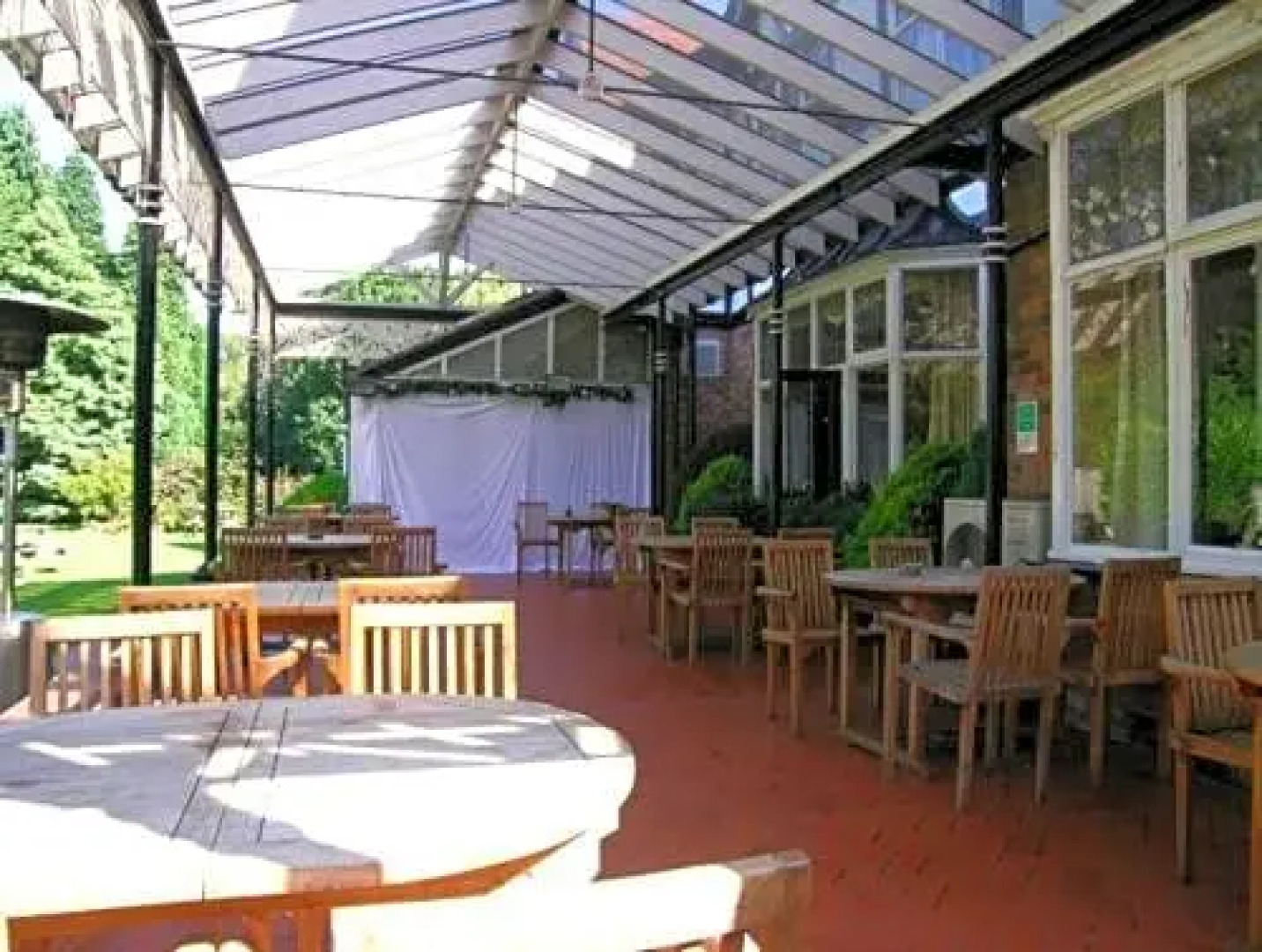 The Oakland’s Hotel