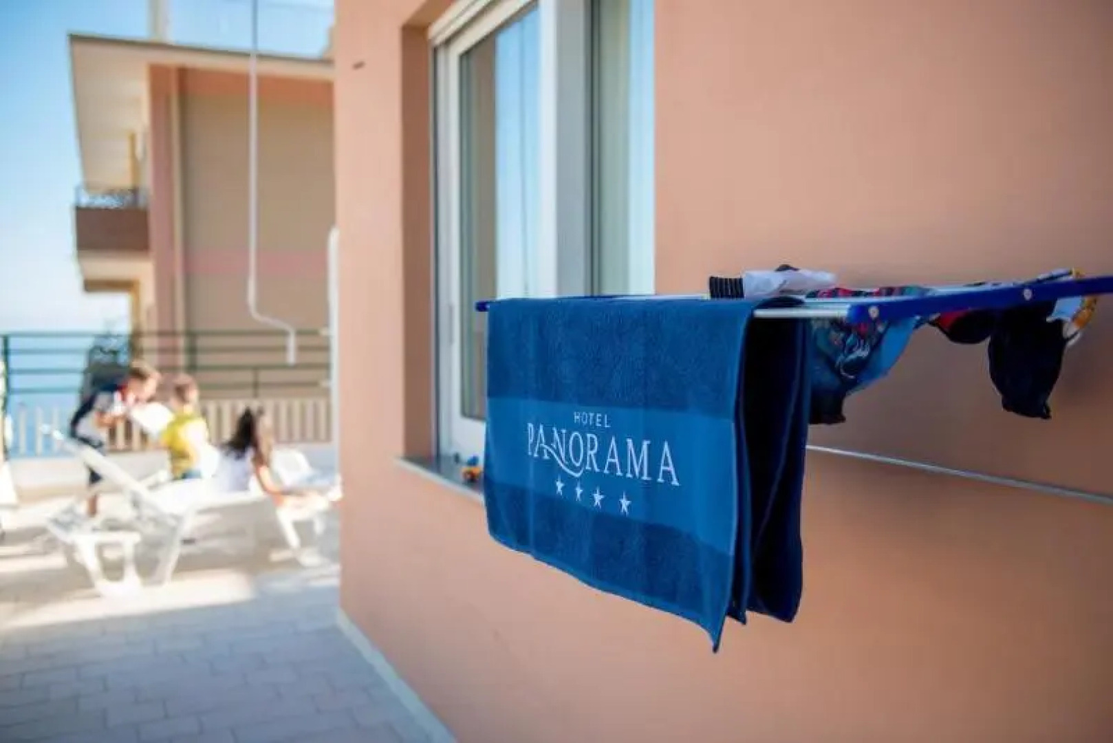 Santa Tecla Apartments