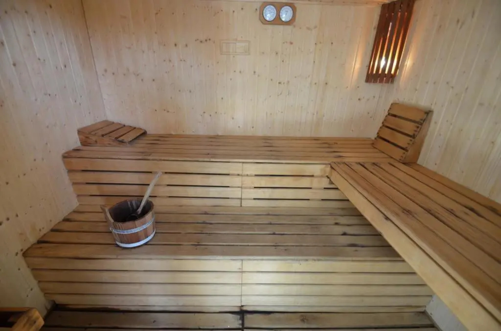 New Luxury 3 beds Villa Private Pool Garden inside Resort and Country Club