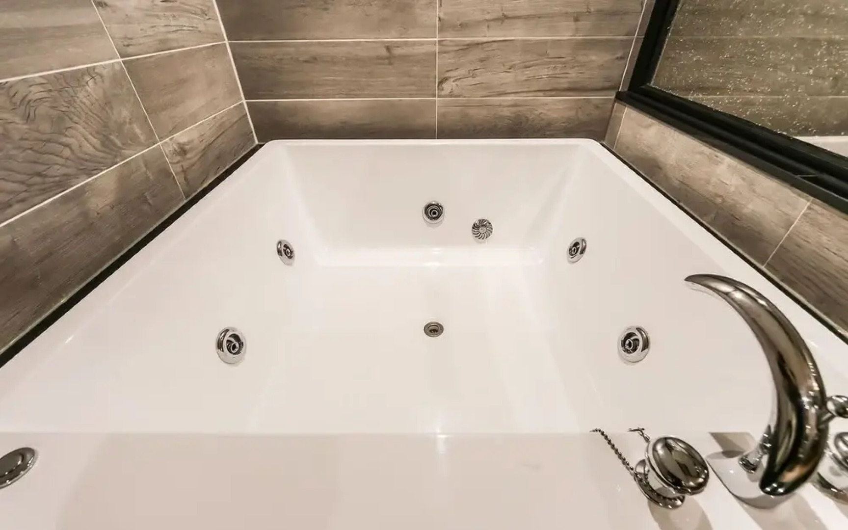 Design Hotel 2ne1 Jukdo Market Pohang