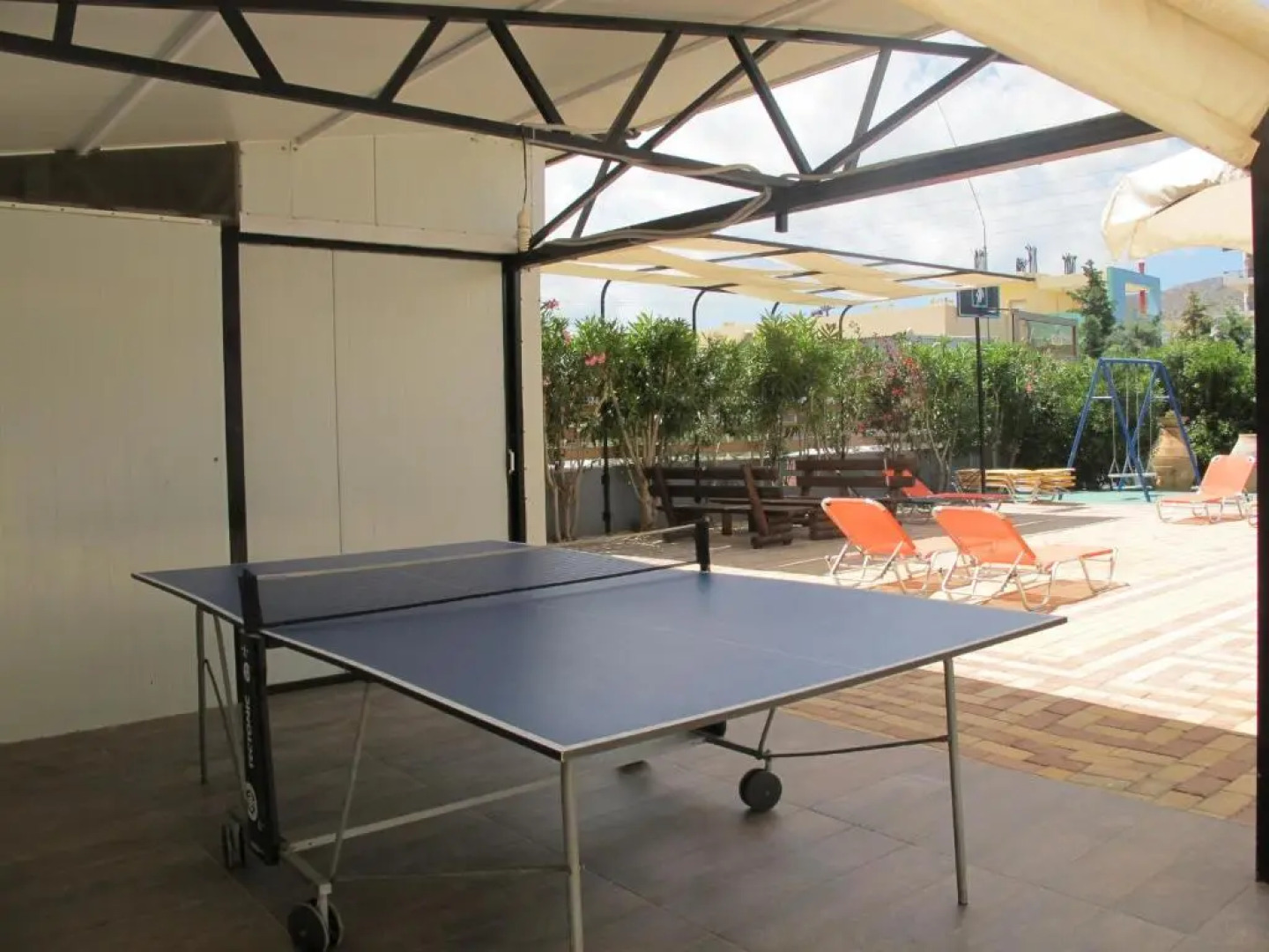 Albatross Studios & Apartments