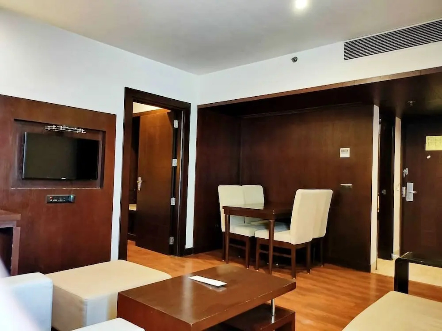 Country Inn And Suites By Radisson Bhiwadi