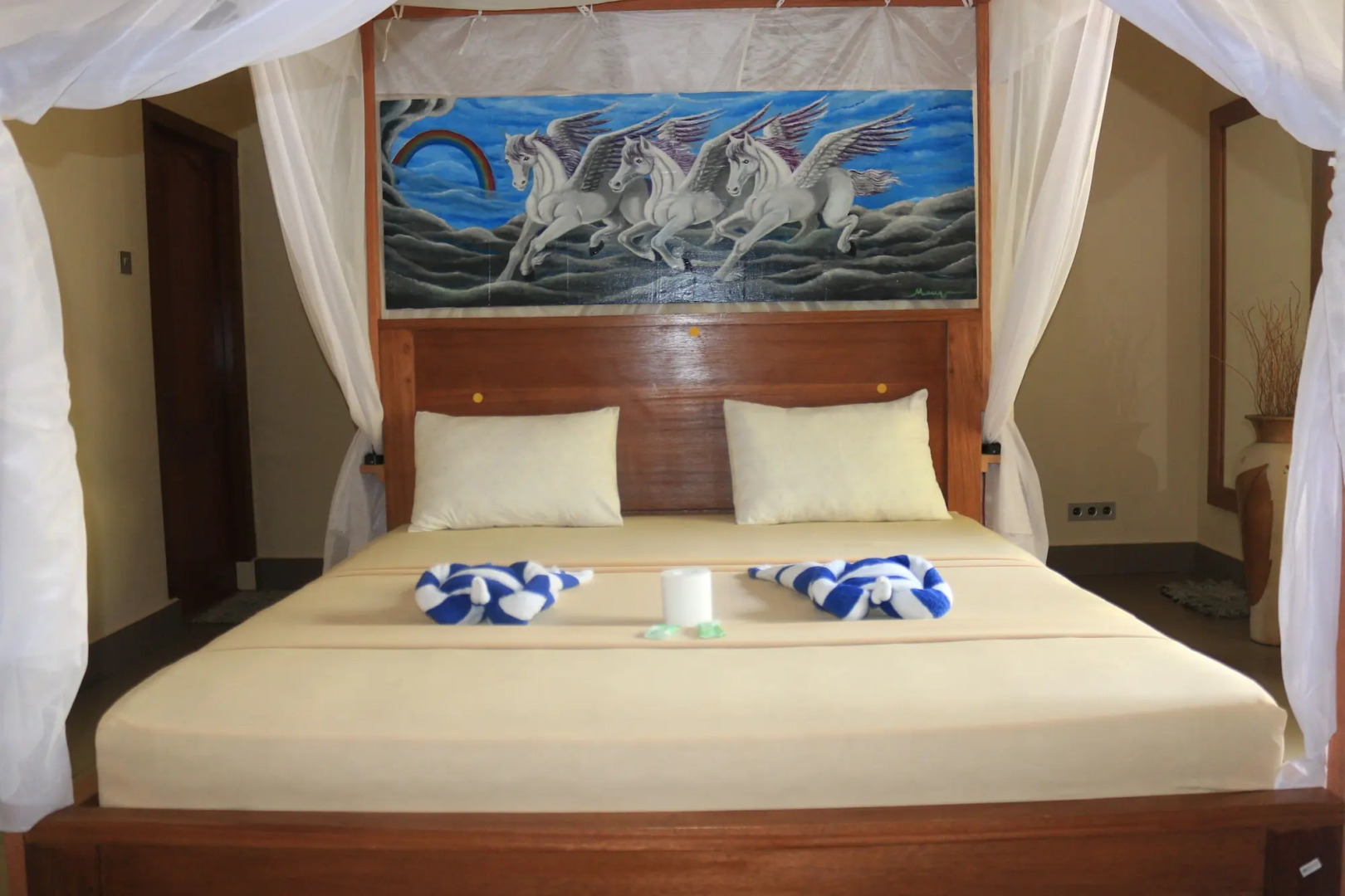 Pelangi Cottage and Bar