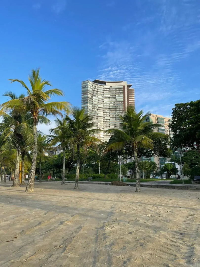 Santos Unlimited 2 Dormitórios, 32o andar com vista Mar!