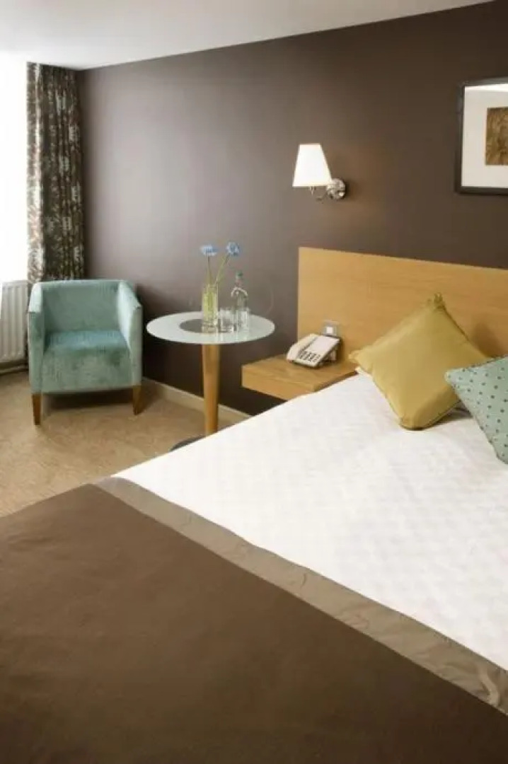 Menzies Hotels London Gatwick - Chequers