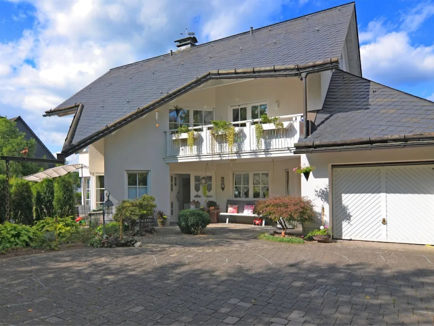 Modern Apartment in Reiste near Forest