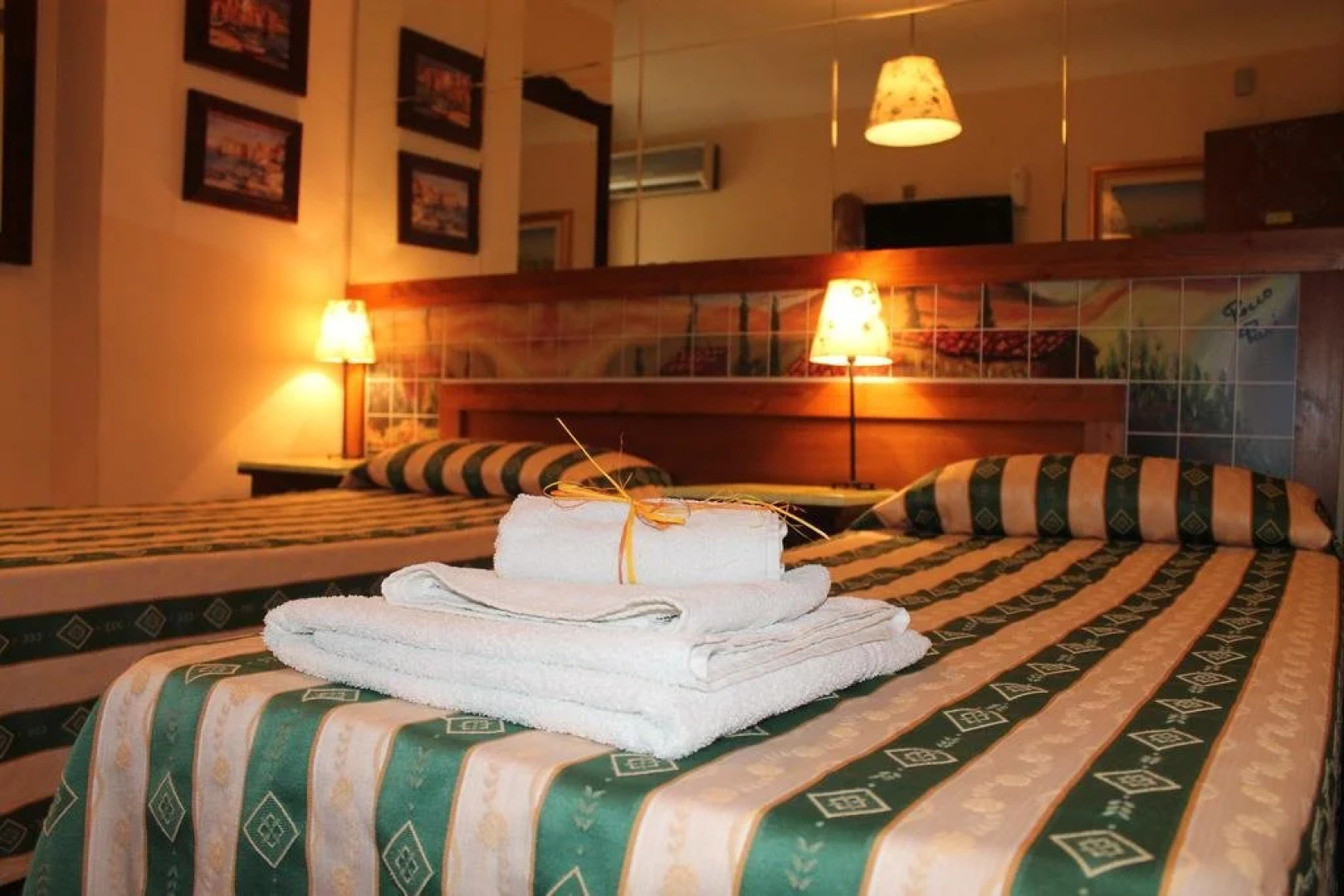 Bed  Breakfast Smile