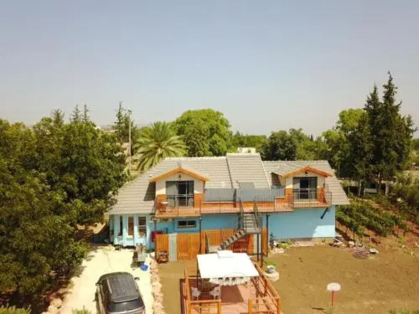 Meet In The Yard With Aliza Ron - Guest Suites