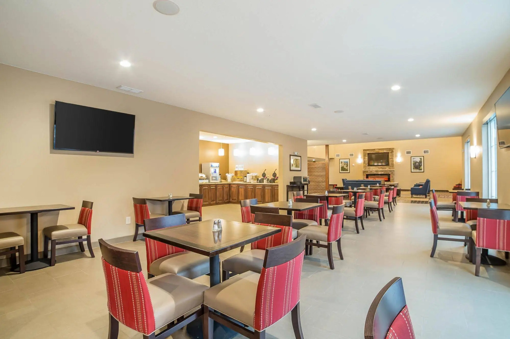 Comfort Inn & Suites Near Mt. Rushmore