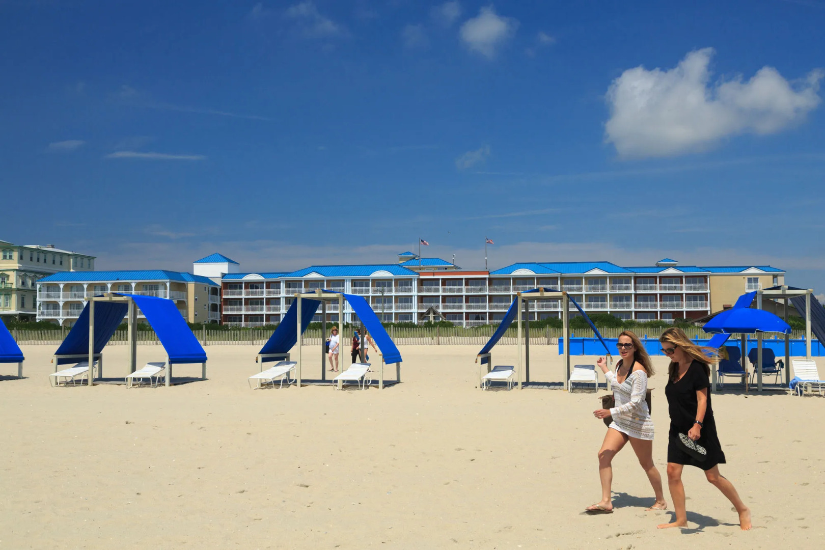 La Mer Beachfront Resort