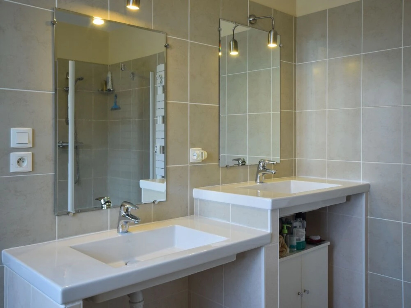 Modern Villa in La Romieu With Swimming Pool