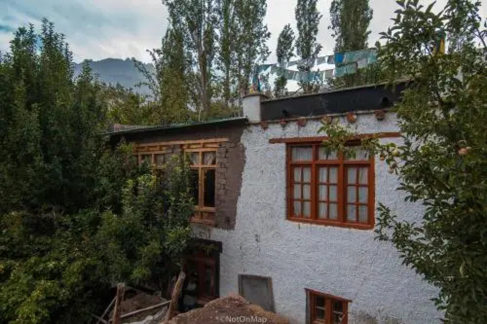 Notonmap - Dragung House