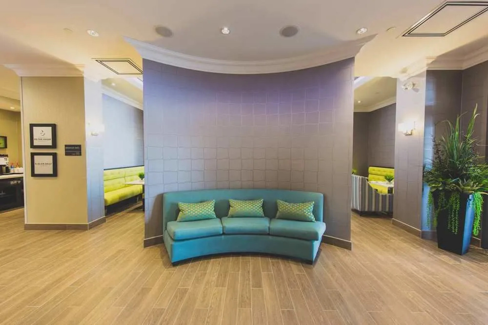 Hampton Inn & Suites by Hilton Bolton