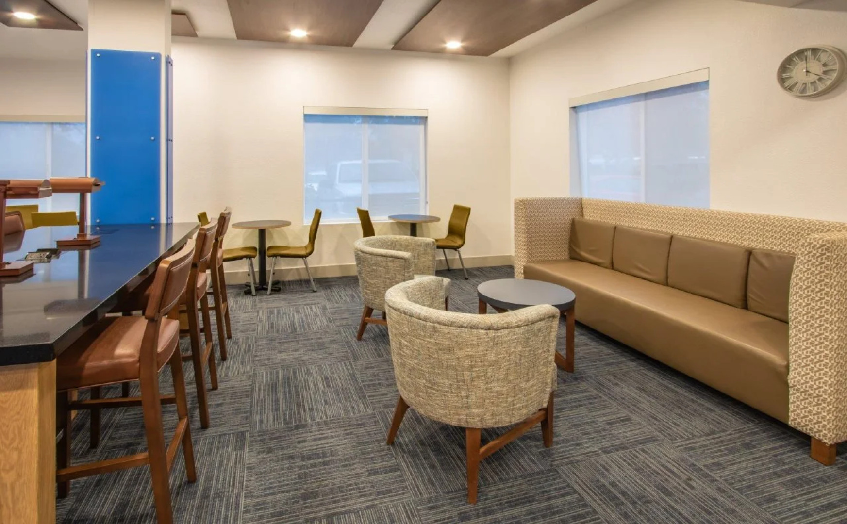 Holiday Inn Express Hotel & Suites Roseville-Galleria Area by IHG