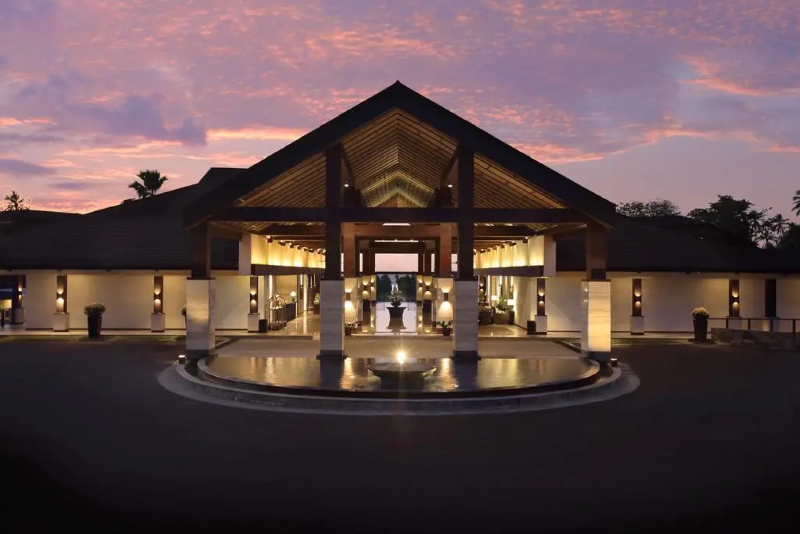 Grand Luley Resort & Dive