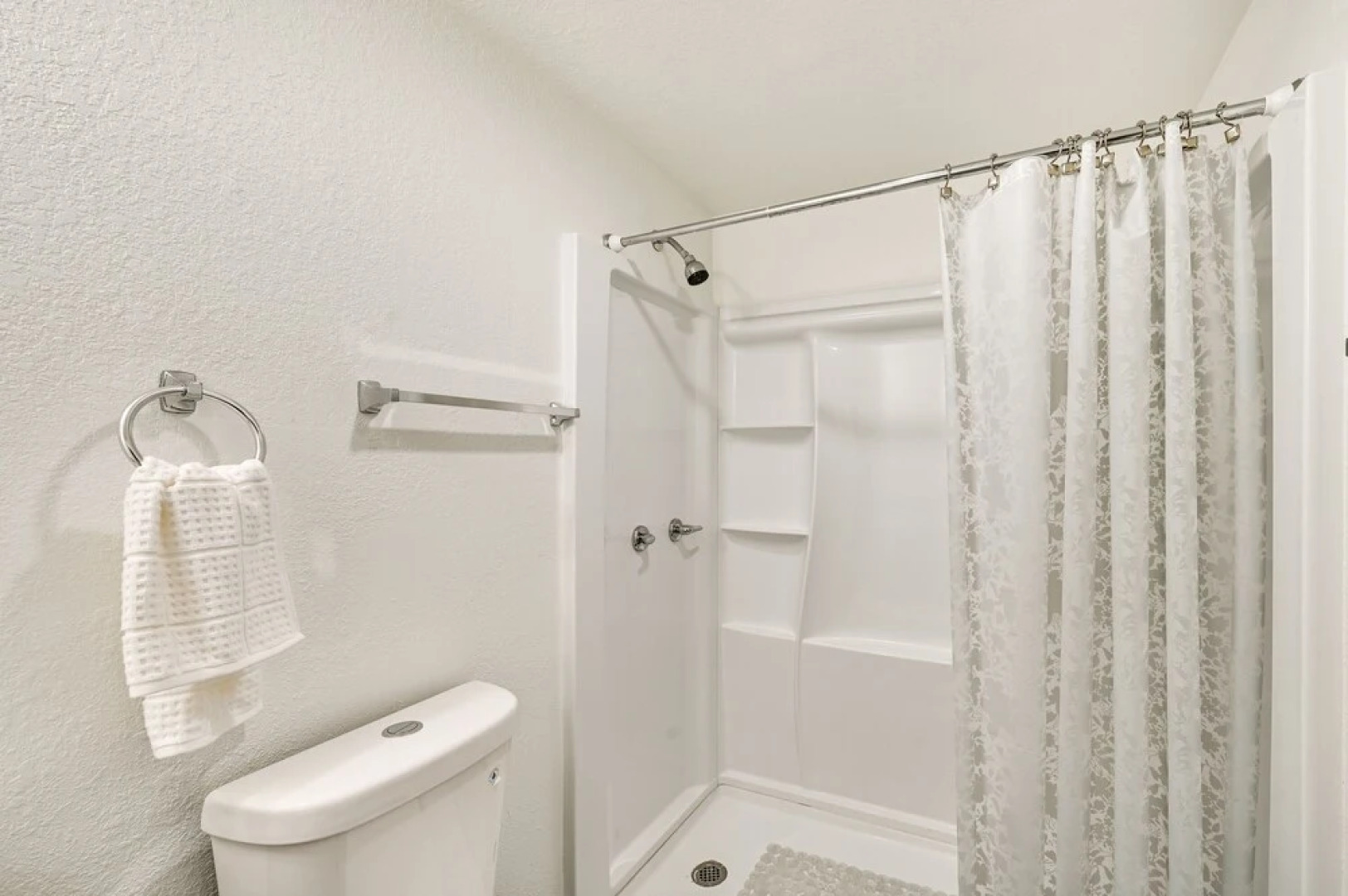 El Cajon Home w/ Pool & Views: 15 Mi to San Diego!