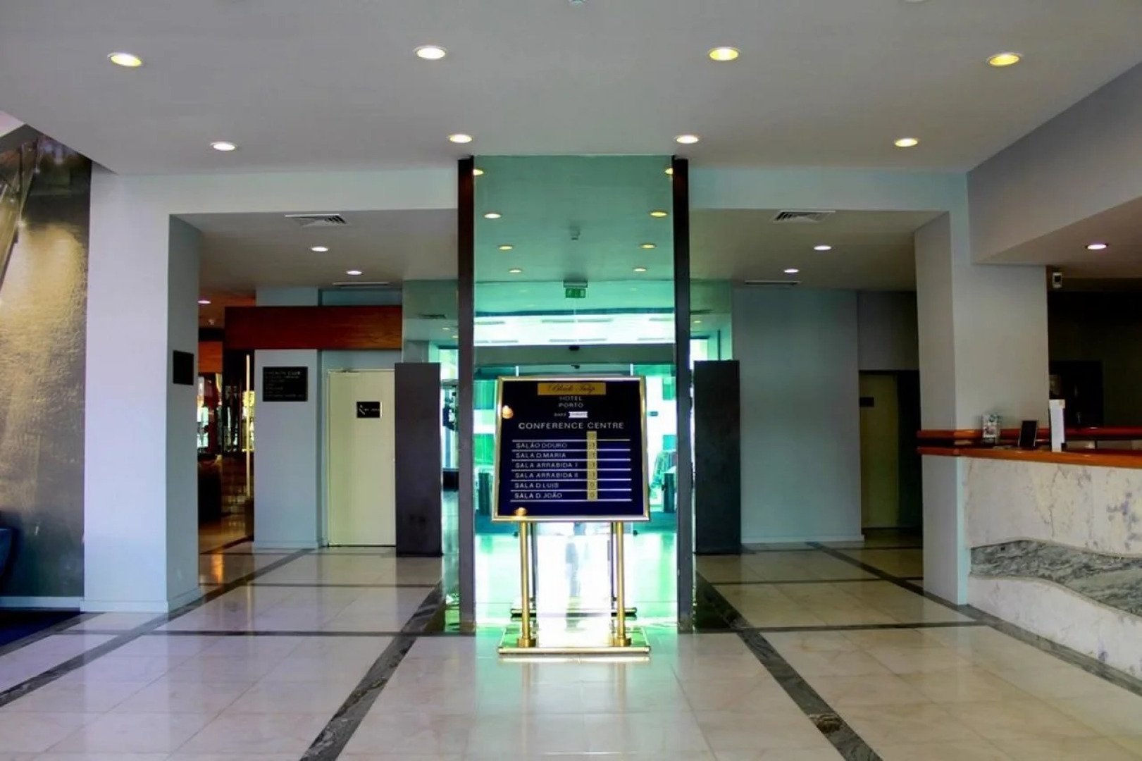 Hotel Black Tulip - Porto Gaia