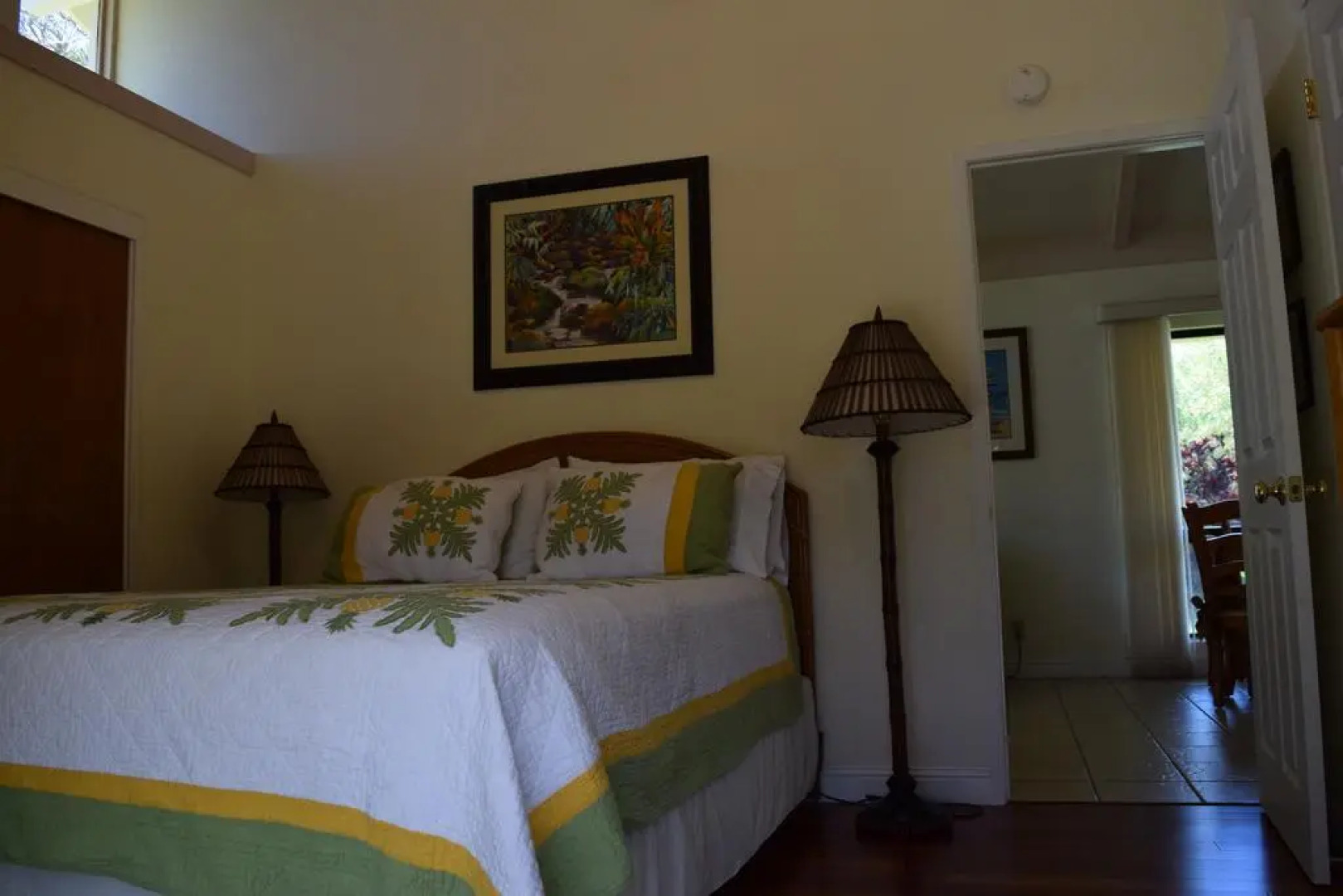Hale Huanani Bed And Breakfast