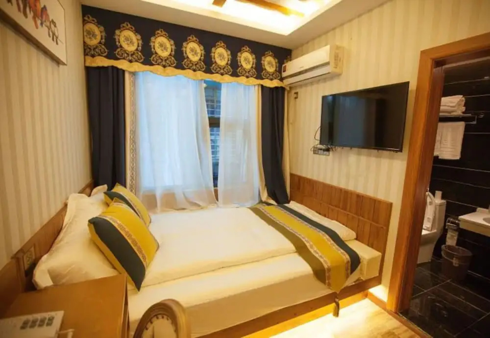 5 Yue Zhangjiajie Wulingyuan Branch