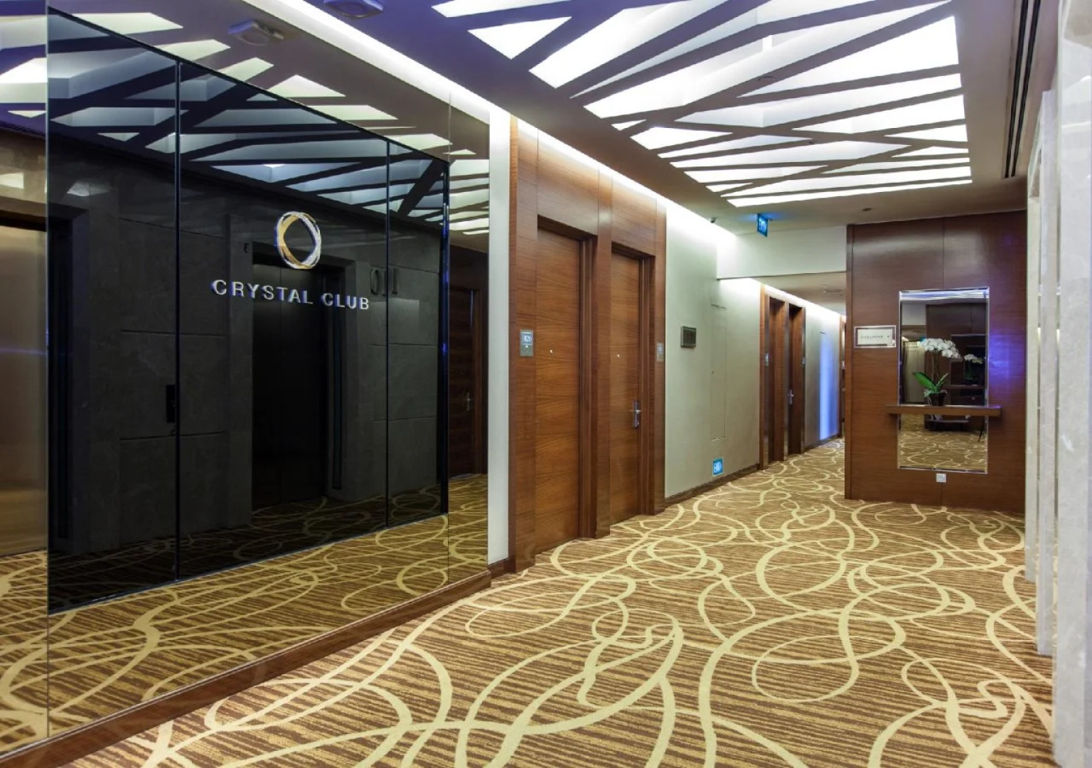 Отель The Robertson House by The Crest Collection