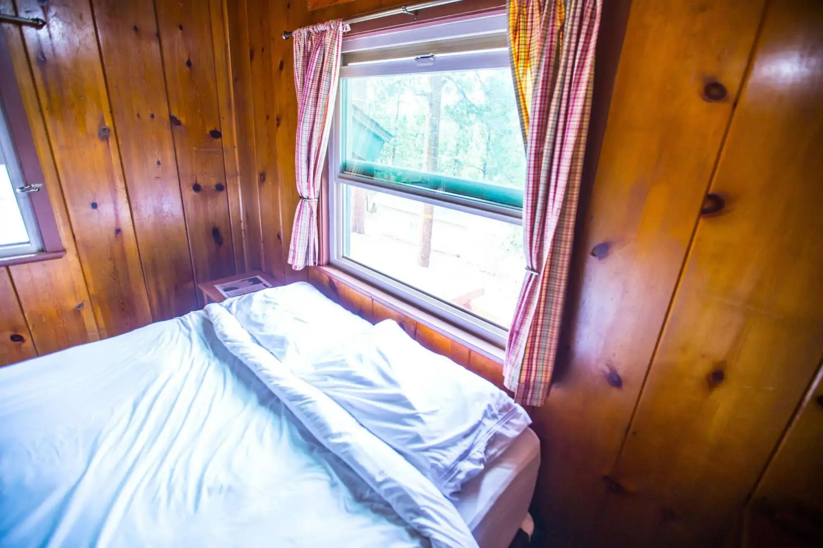 ITH Big Bear Lake Mountain Hostel & Lodge