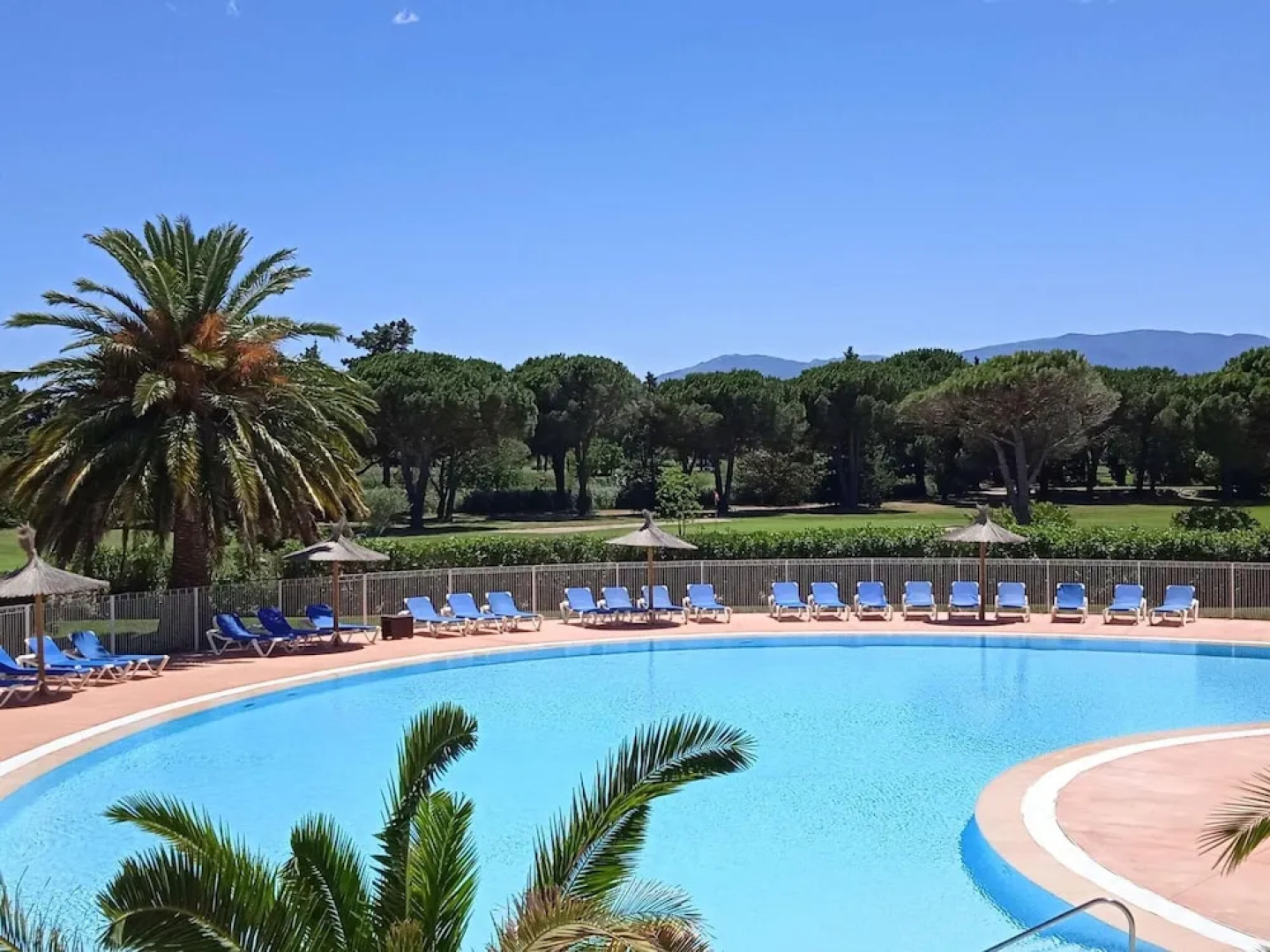 Apartment on Residence Horizon Golf in St. Cyprien