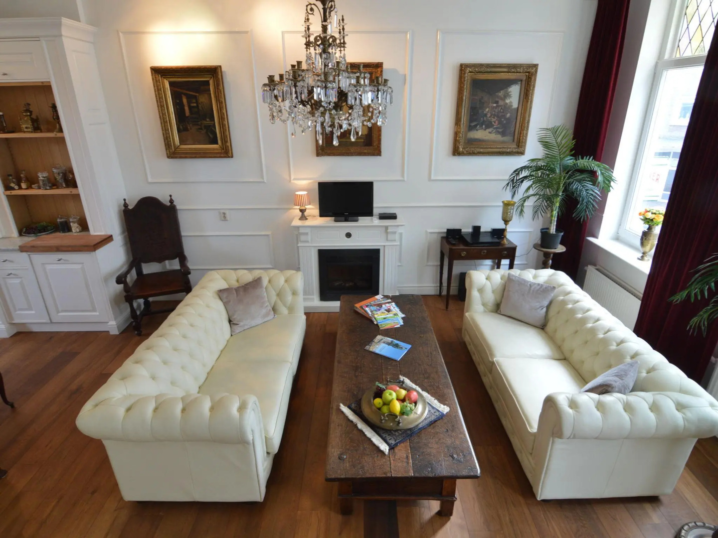 Beautifully Restored House For Up To 8 Personen.