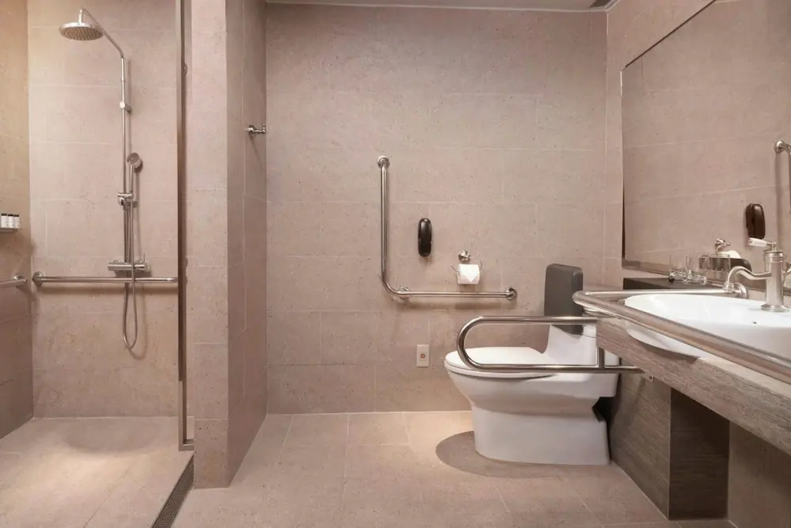 Queena Plaza Hotel Taitung