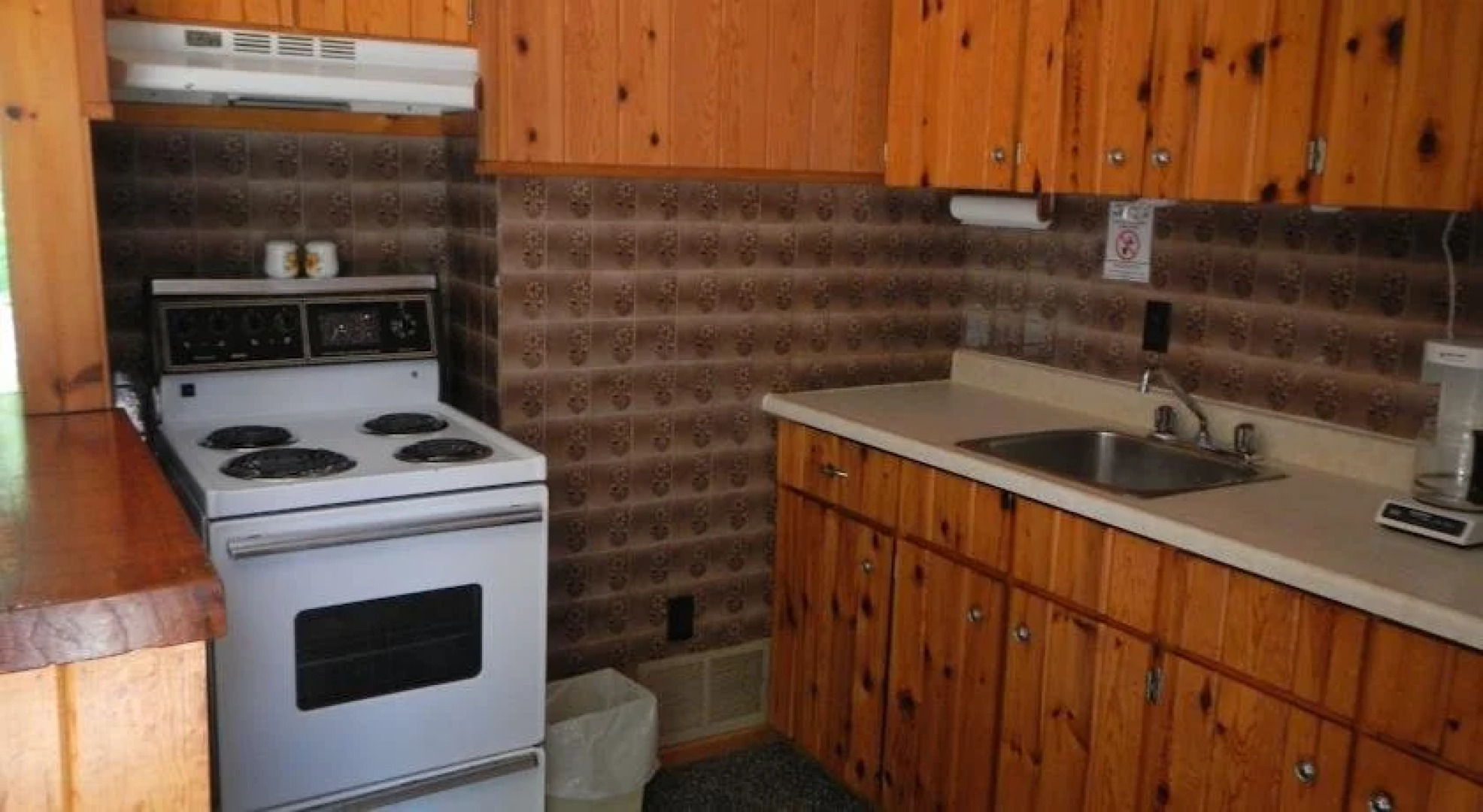 H & H Restaurant and Resort