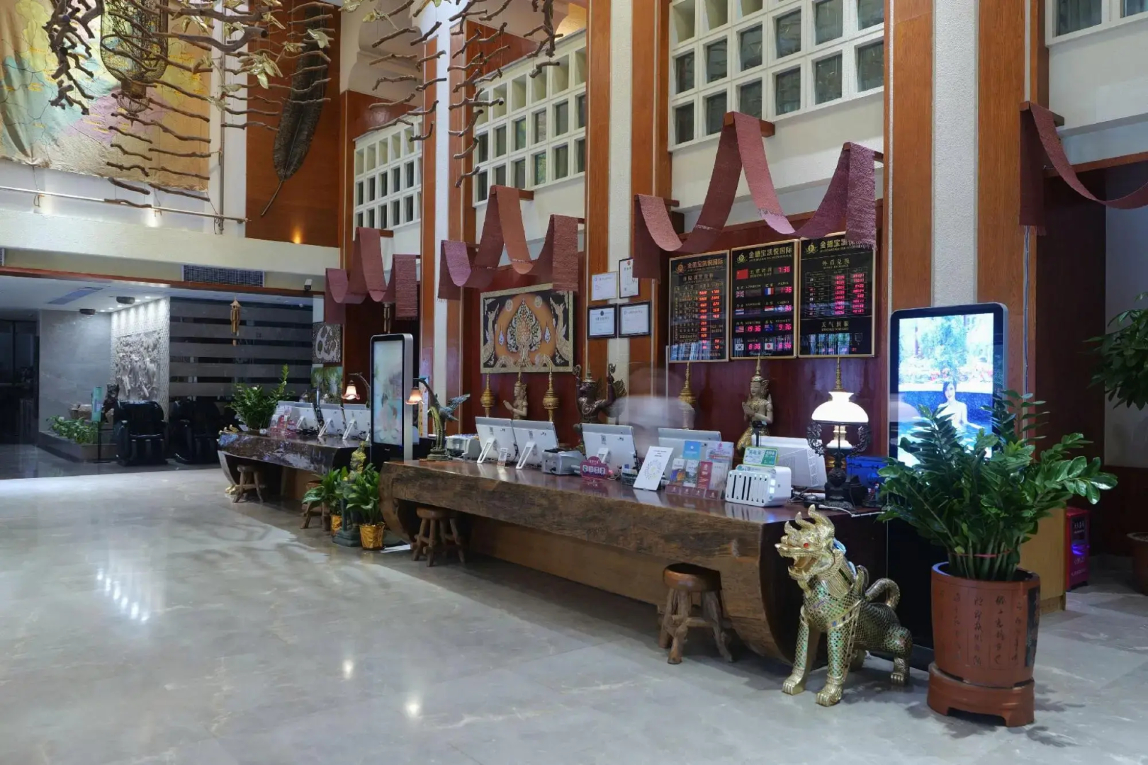 Jin Debao Kaiyue International Hot Spring Resort Hotel