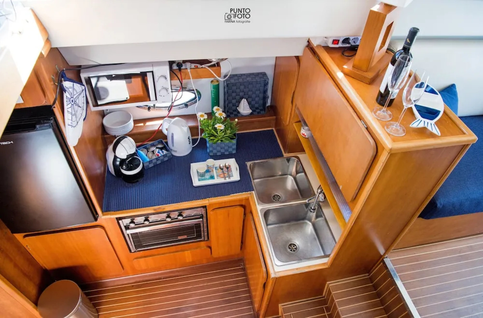 Lullaby boat&breakfast