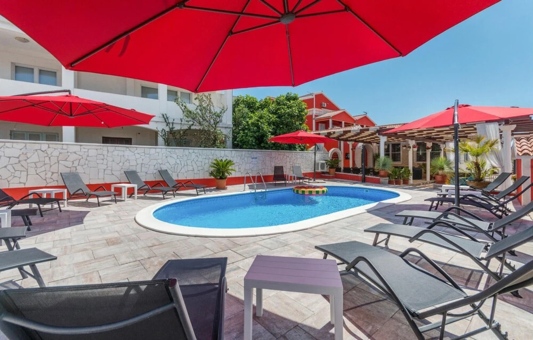 Awesome Home in Turanj with Hot Tub, WiFi & Heated Swimming Pool