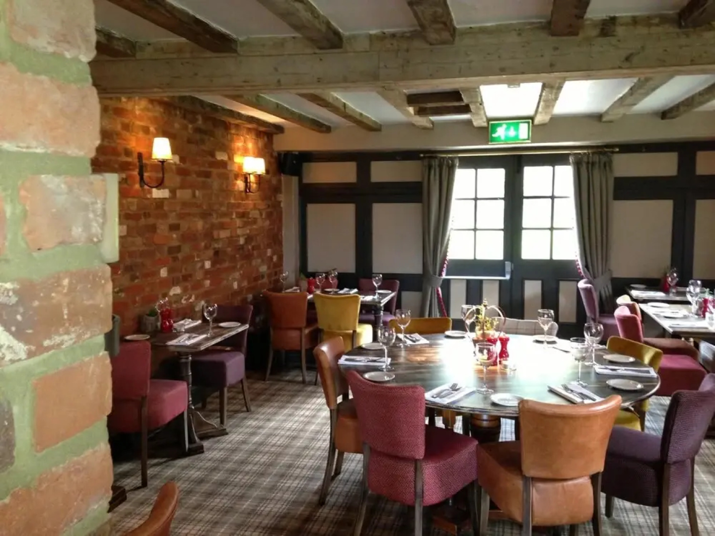 The Crown Pub, Dining & Rooms