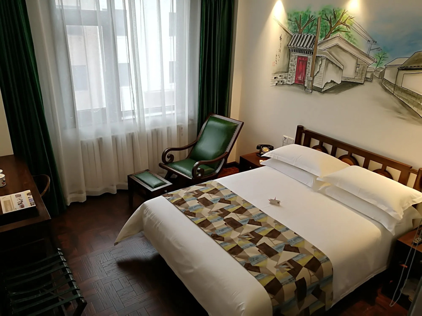 Nostalgia Hotel Near Beijing Panjiayuan Antique Market