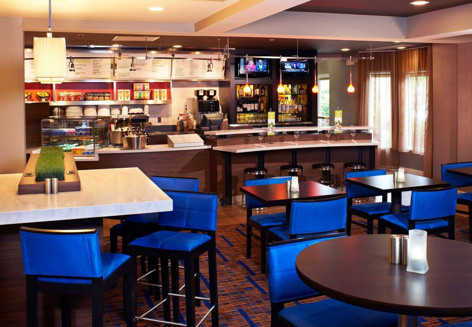 Courtyard by Marriott Cleveland Airport South