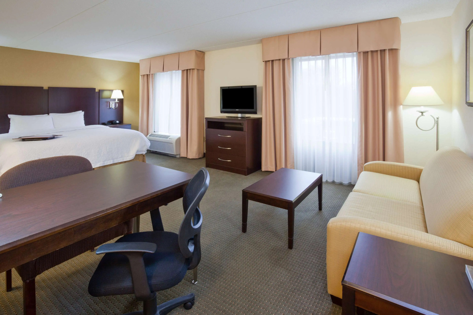 Hampton Inn & Suites Lino Lakes