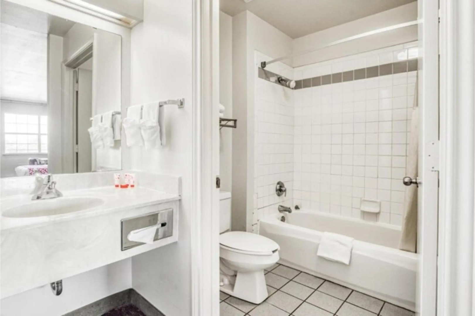 Travelodge by Wyndham Wichita Falls