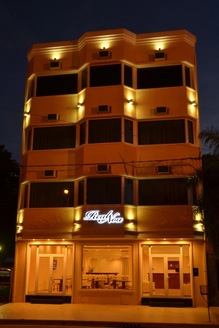 RealNoa Hotel