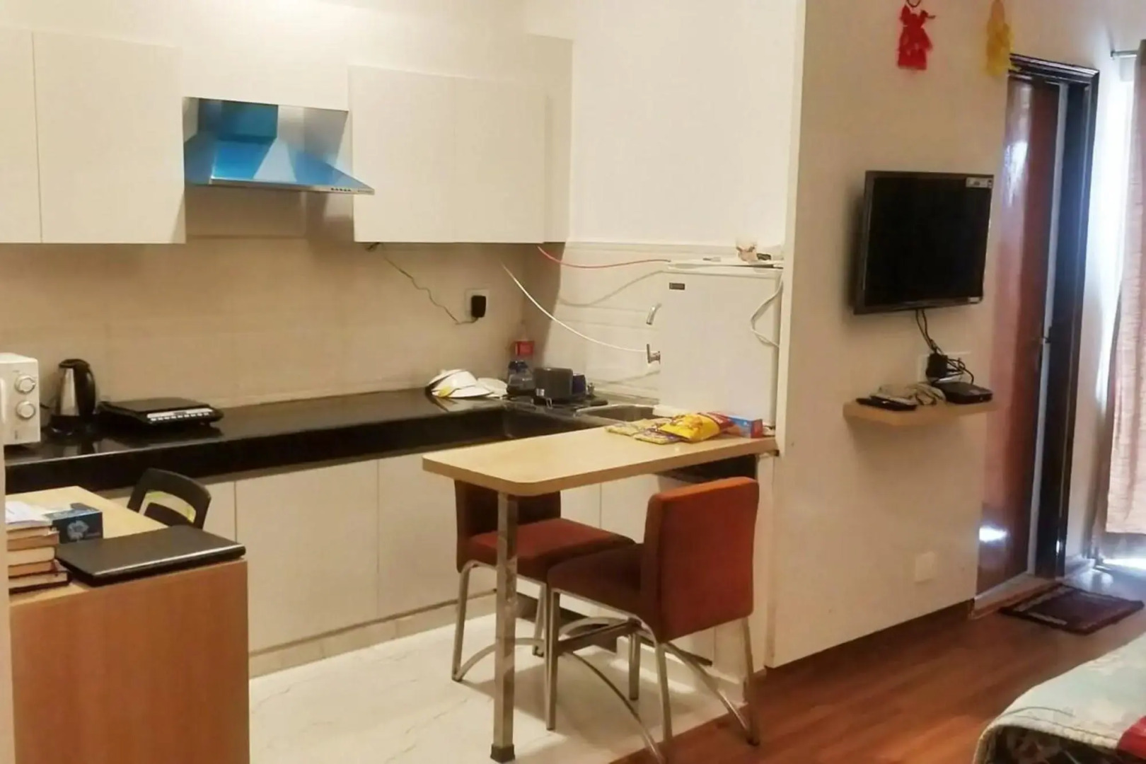 Independent European Style Fully Furnished Studio