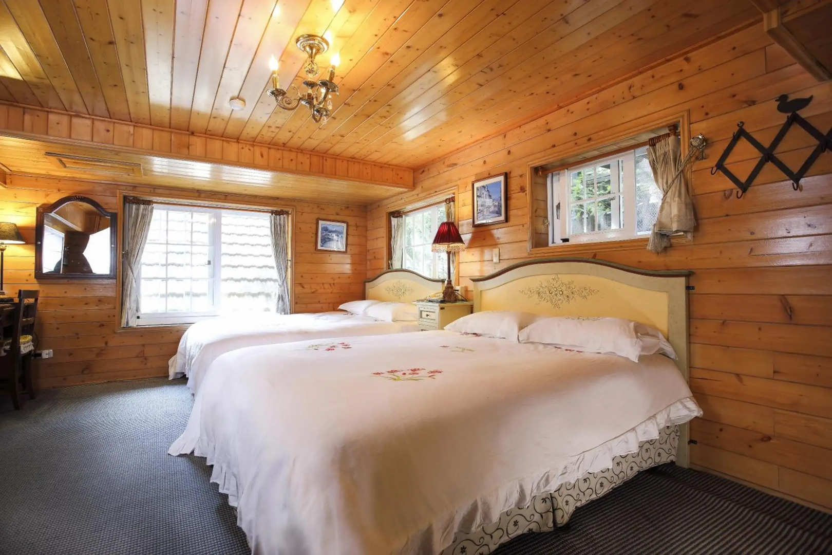 Cingjing Hanging Garden