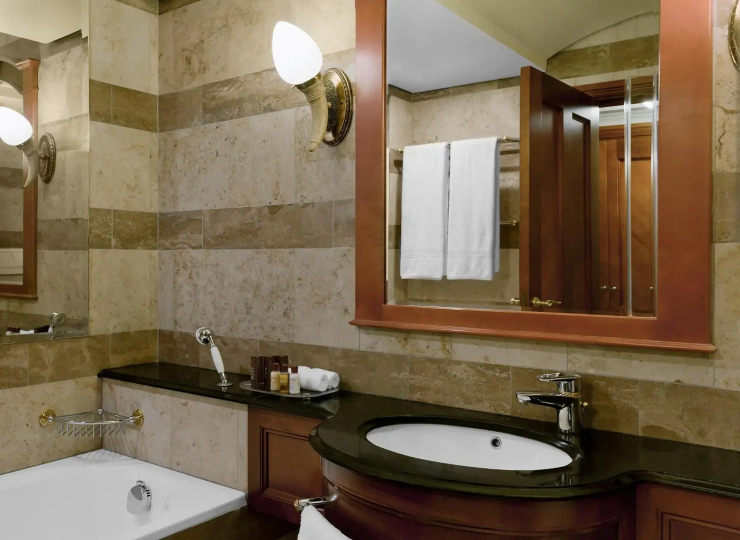 CT Hotel