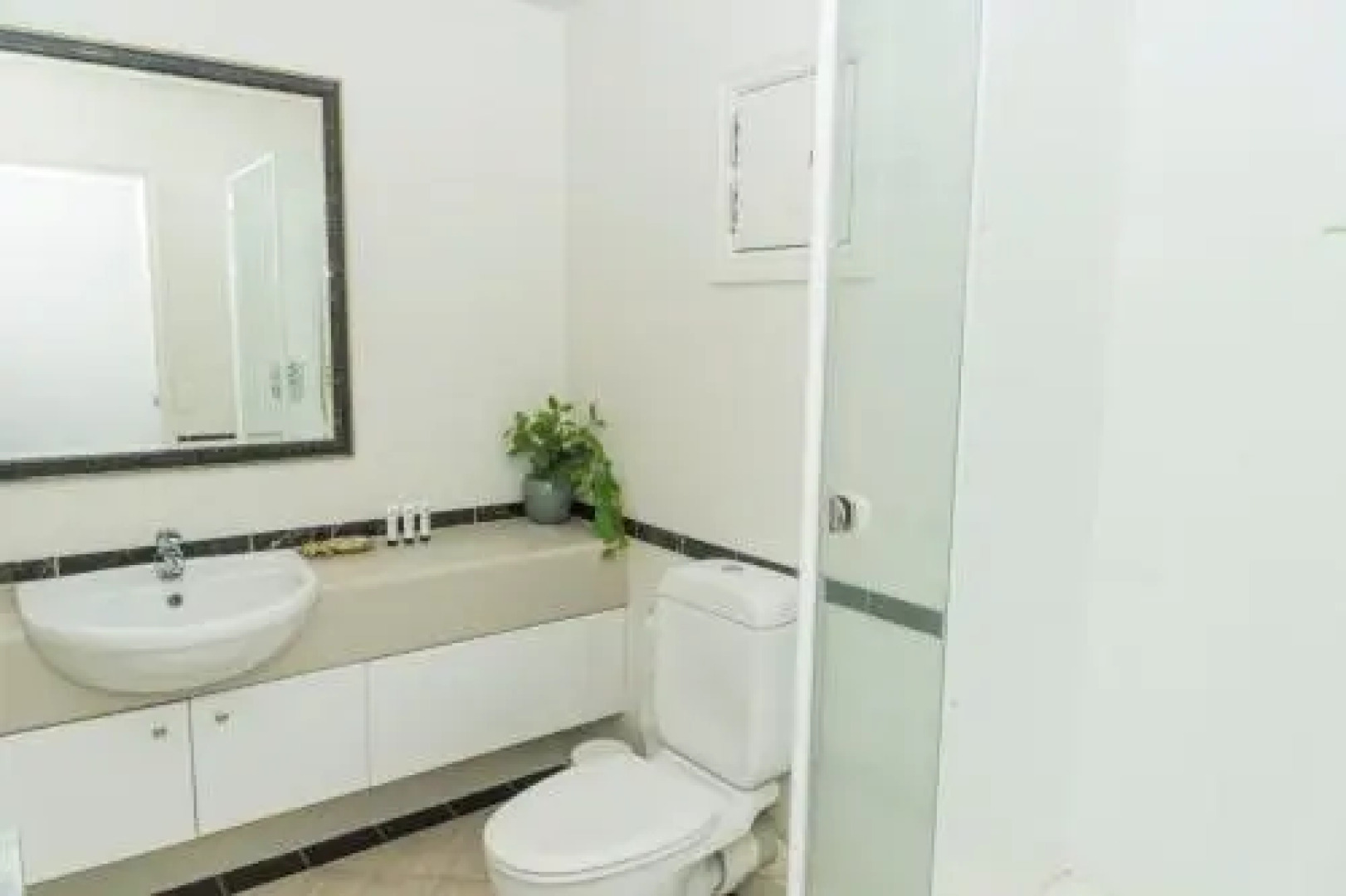 Auckland Centre Studio w/ Pool and Gym