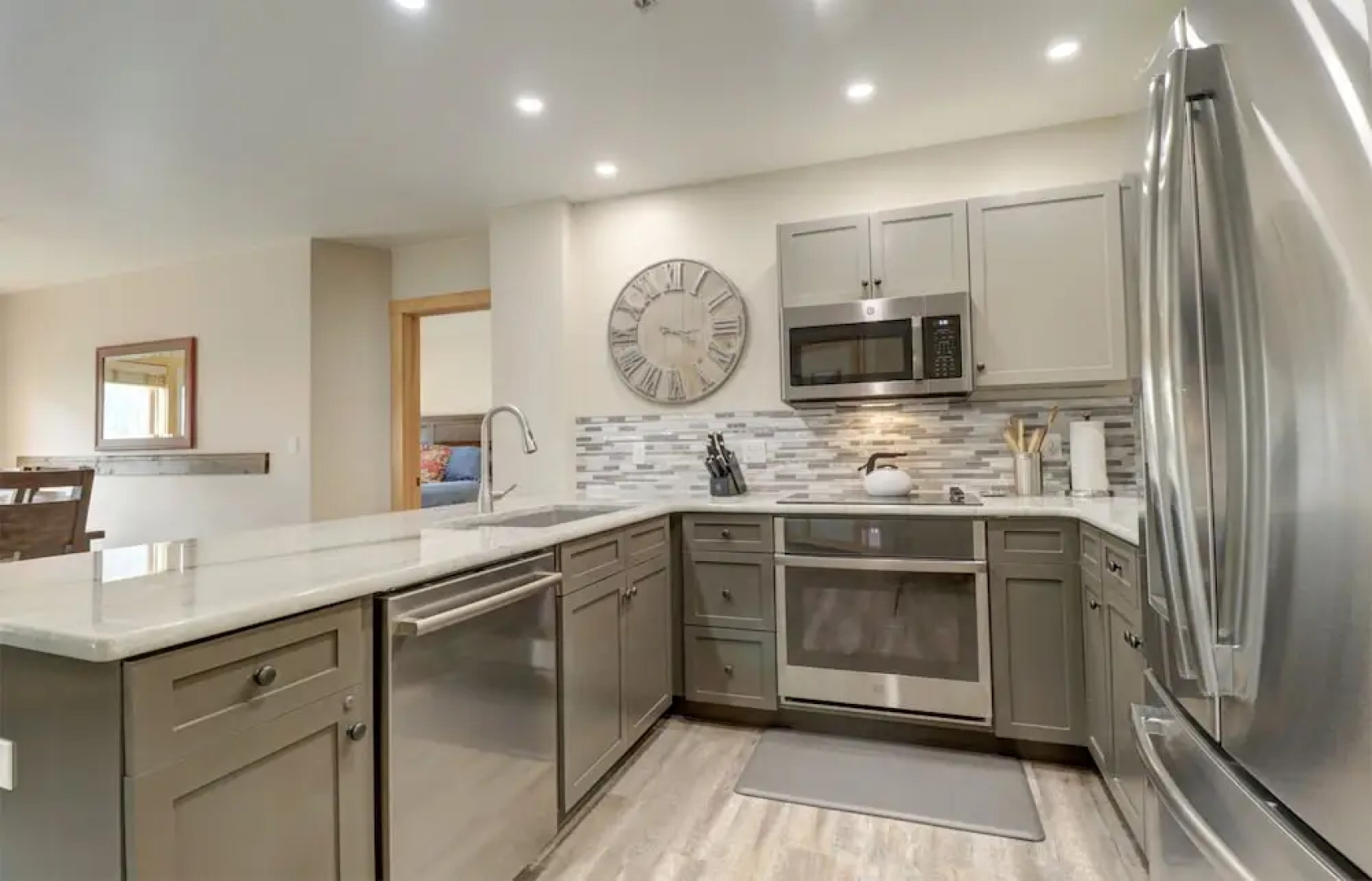 Newly Remodeled, Open Layout, with Incredible Views - CS302 by RedAwning