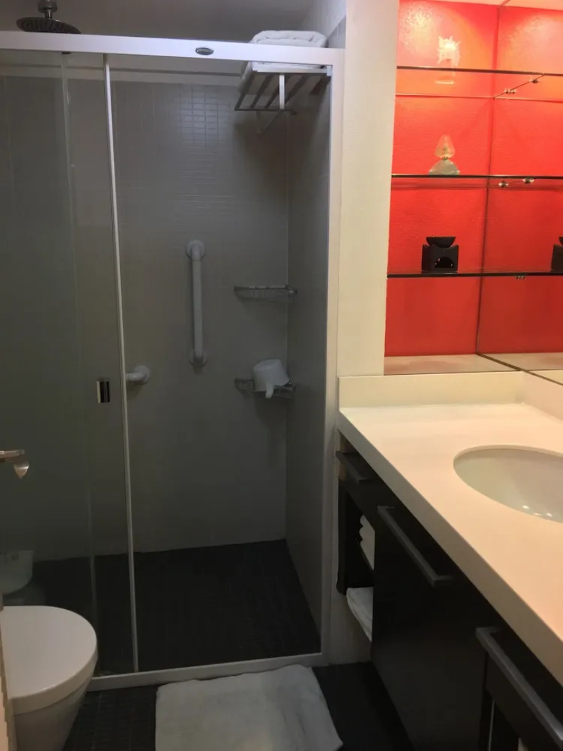 jKSUITES Manila Condos