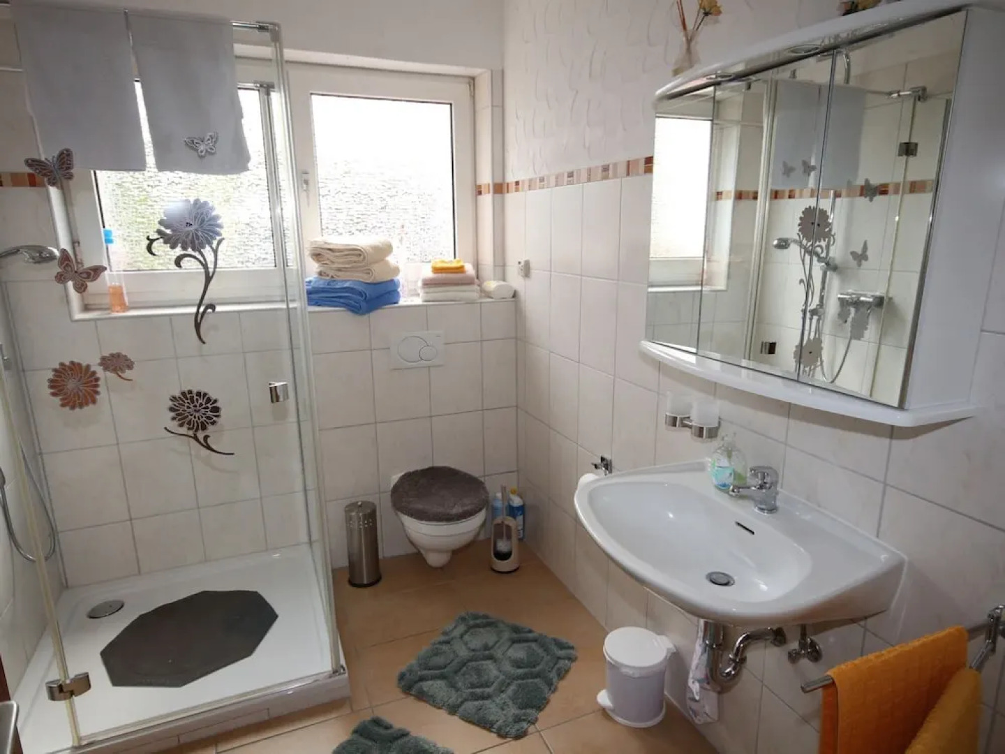 Cozy Apartment in Strotzbüsch near Eifel Center